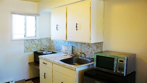 Cozy Court Motel Sechelt Extérieur photo